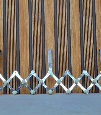 Ss Flexible Door Hanger